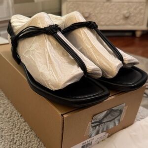 Vince Deja T-Strap Women's Thong Sandal